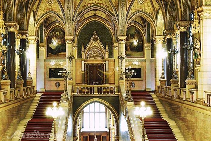 ساختمان پارلمان مجارستان در بوداپست