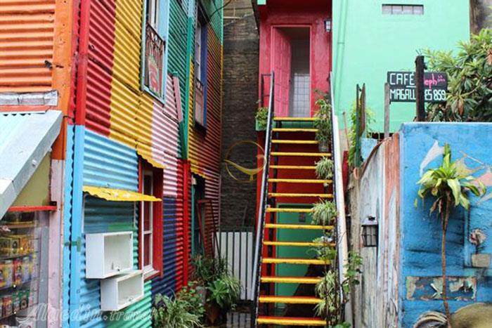 خیابان کامینیتو بوینس آیرس - آرژانتین