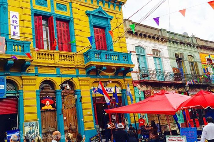 خیابان کامینیتو بوینس آیرس - آرژانتین