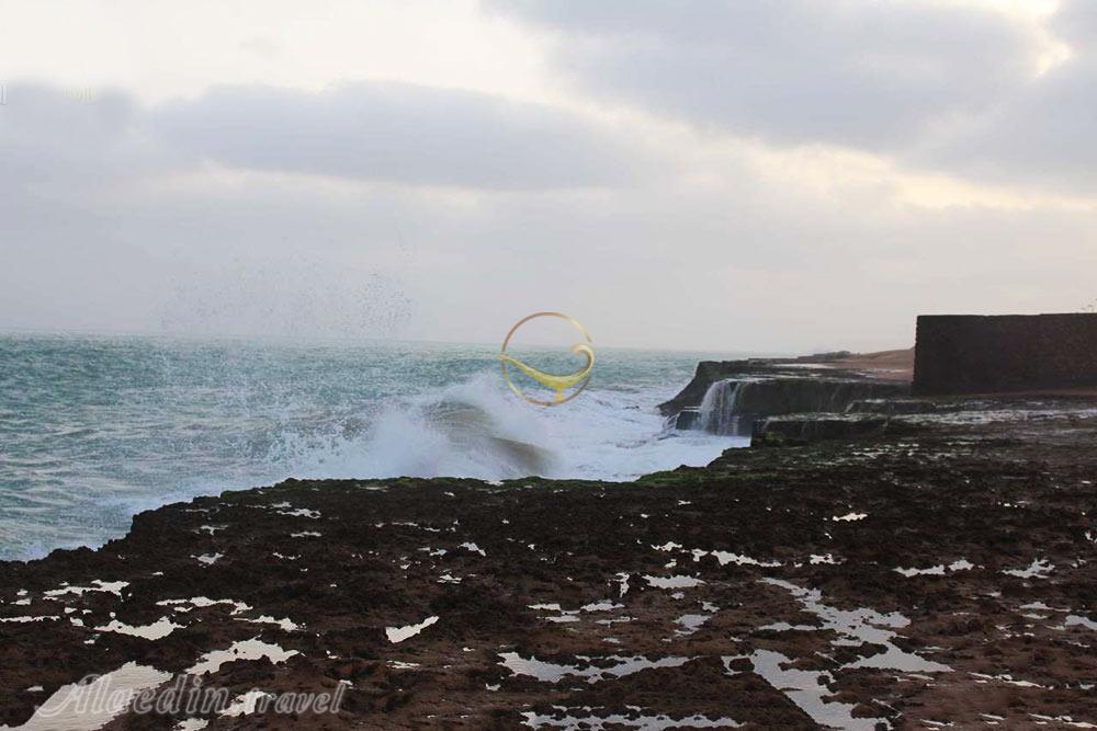 ساحل صخره ای (دریا بزرگ) در چابهار | علاءالدین تراول