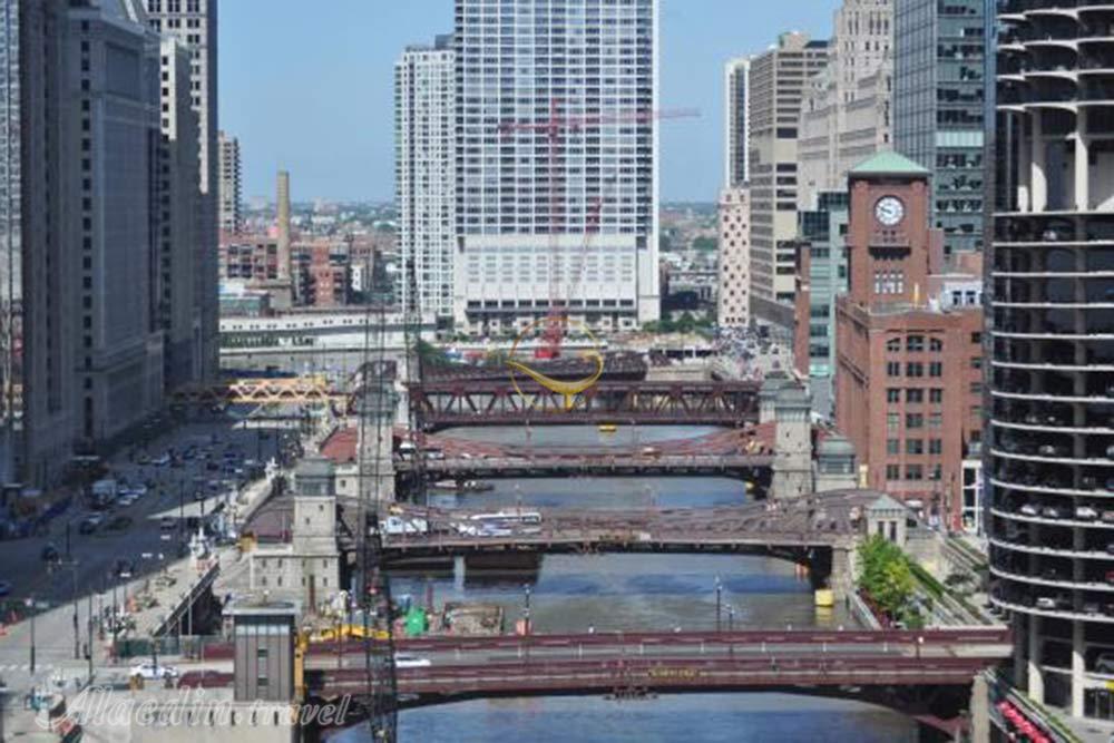 رودخانه شیکاگو | علاءالدین تراول