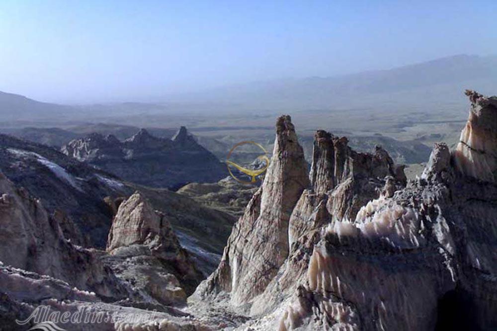 گنبد نمکی جاشک | علاءالدین تراول