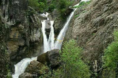 آبشار دره اسپر (ازنادر) دورود