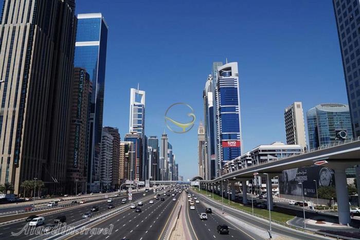 جاده شیخ زاید در دبی - امارات متحده عربی