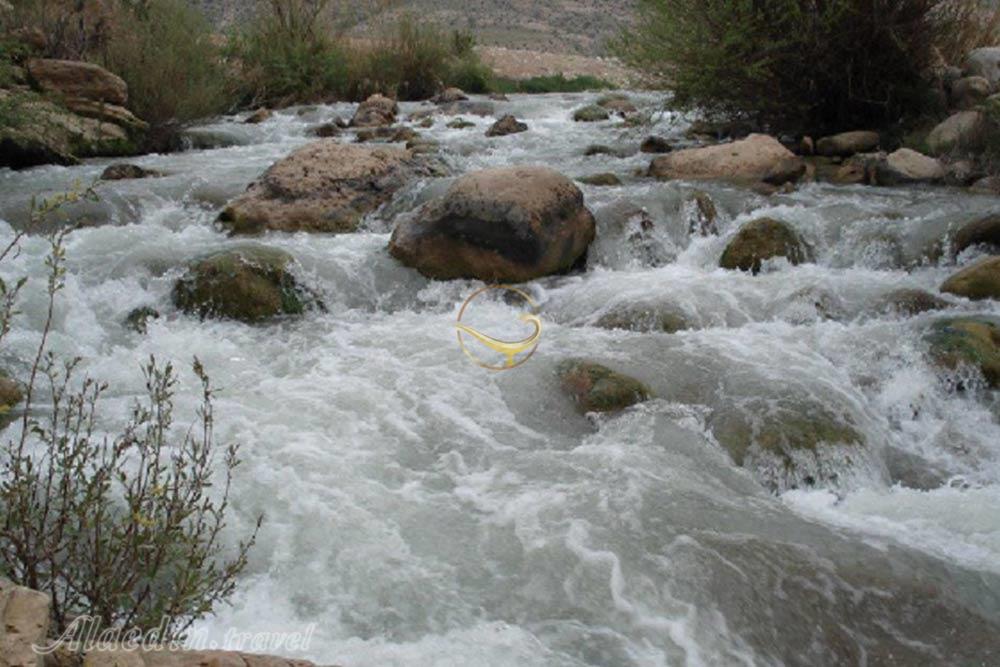 آبشار پلیه (هفت قلوی پلیه) در ایوان | علاءالدین تراول