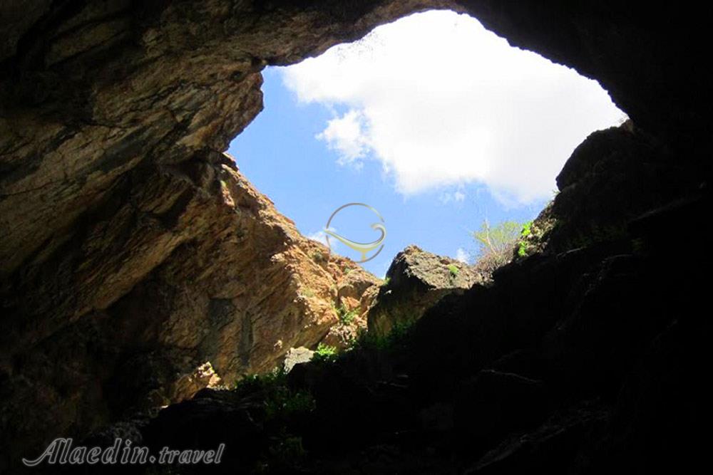 غار بورنیک در فیروزکوه | علاءالدین تراول