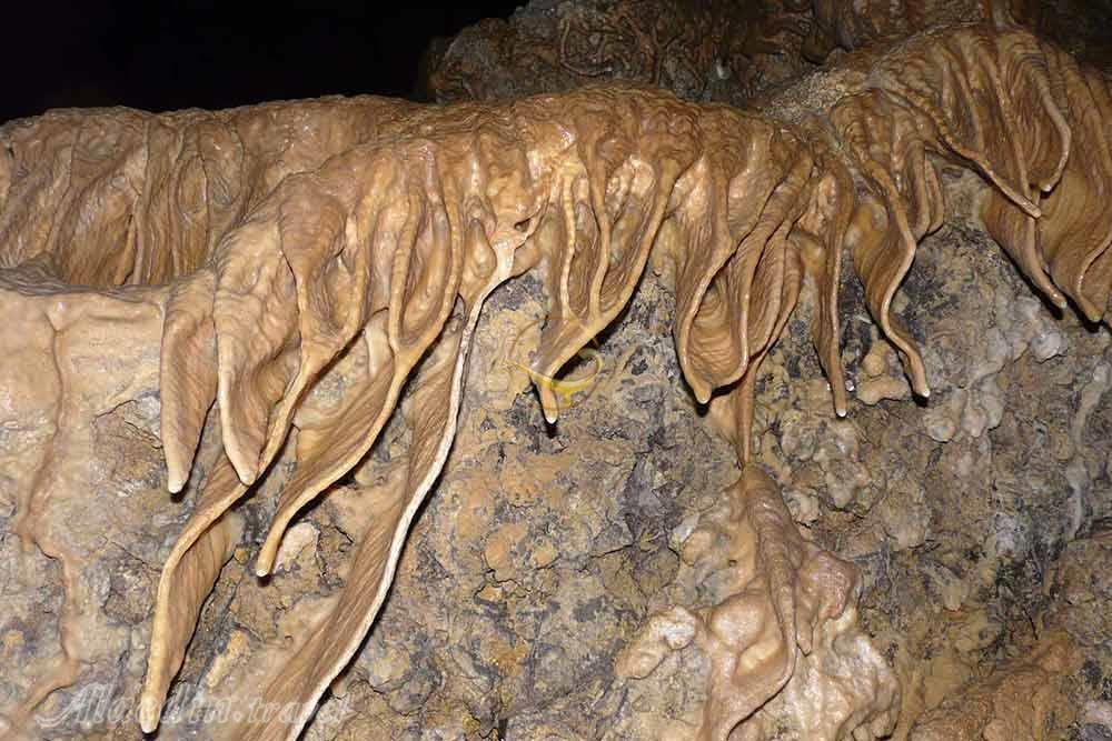 غار بورنیک در فیروزکوه | علاءالدین تراول