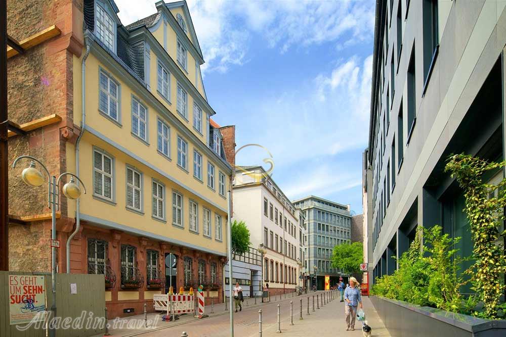 خانه و موزه‌ گوته در فرانکفورت | علاءالدین تراول