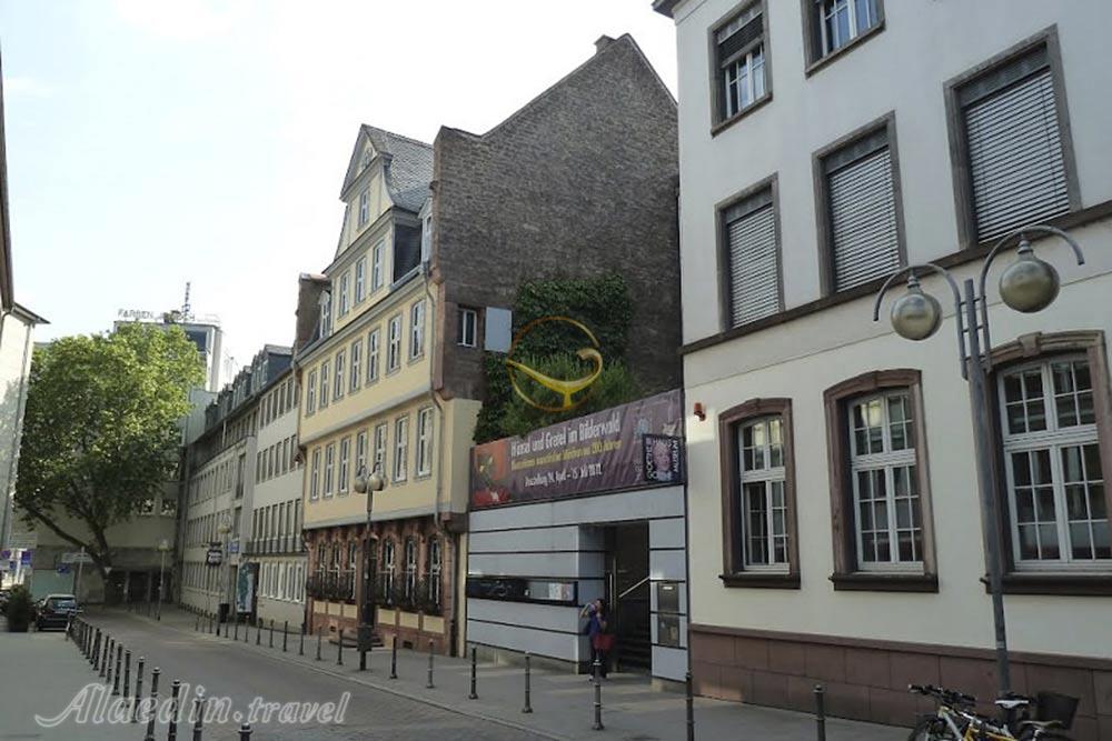 خانه و موزه‌ گوته در فرانکفورت | علاءالدین تراول