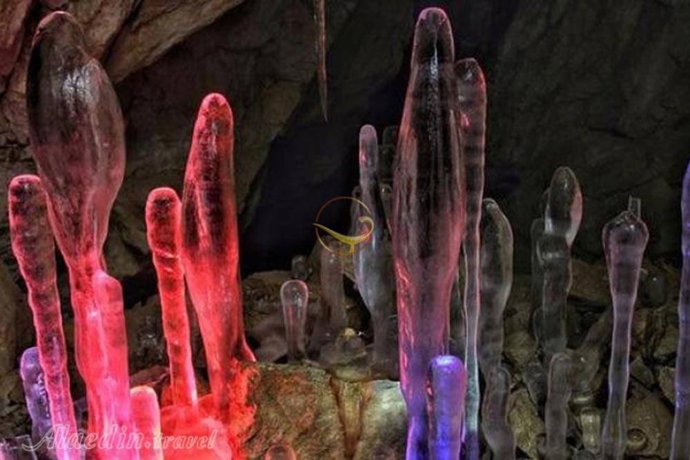 غار یخ‌ مراد گچسر | علاءالدین تراول