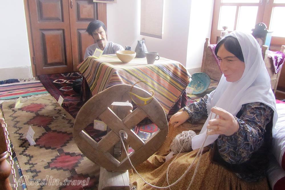 موزه اقوام (خانه عامری ها) گرمسار | علاءالدین تراول