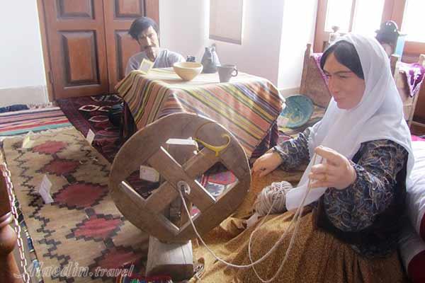 موزه اقوام (خانه باقری ها) در گرمسار