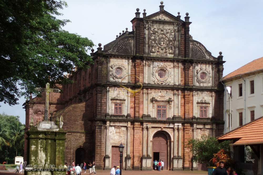 کلیسای بوم ژیزوس در گوا - هند | علاءالدین تراول