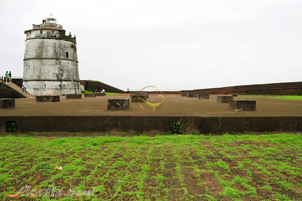 قلعه آگوادا در گوا - هند | علاءالدین تراول