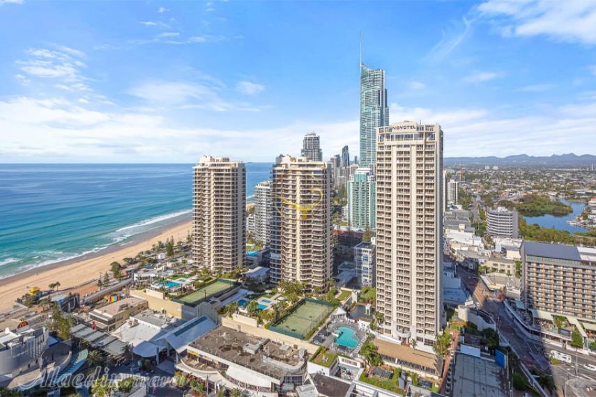 ساحل سرفرز پارادایس گلد کوست | علاالدین تراول