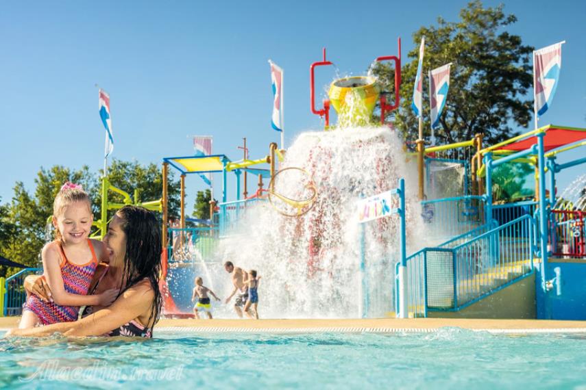 واتر ورلد گلد کوست | علاالدین تراول