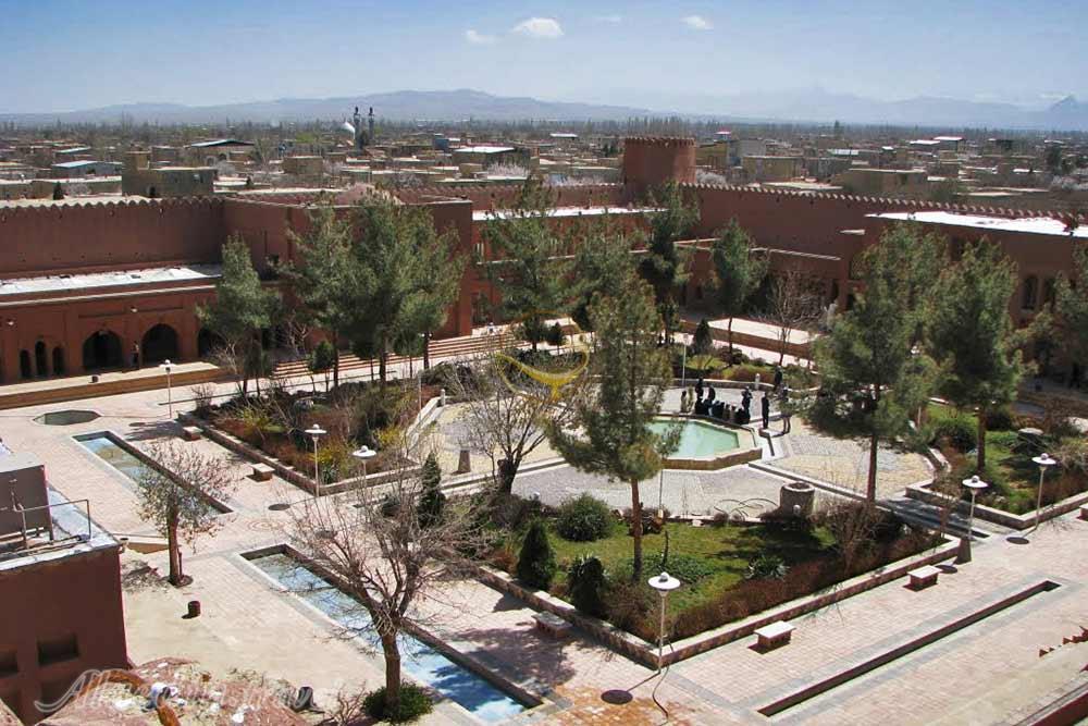 ارگ گوگد گلپایگان | علاءالدین تراول