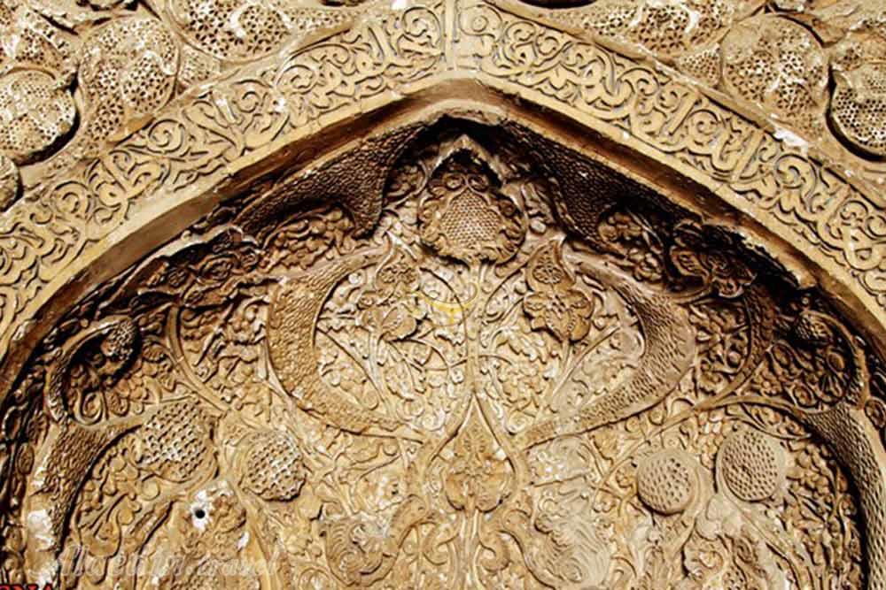 گچ بری های گنبد علویان همدان | علاءالدین تراول