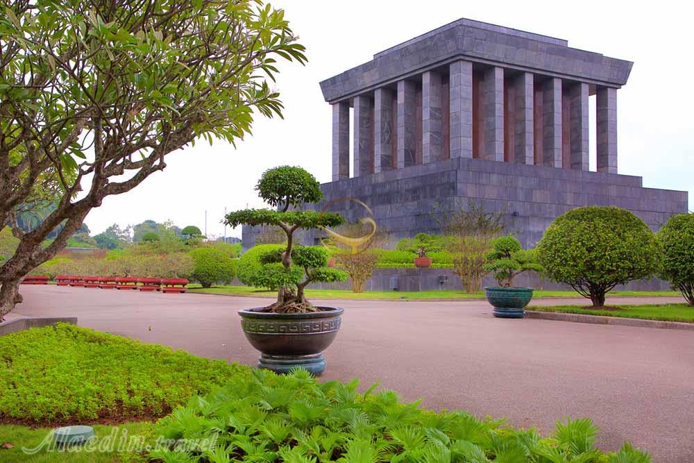 مقبره هوشی مین در هانوی - ویتنام | علاءالدین تراول