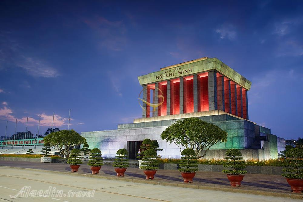 مقبره هوشی مین در هانوی - ویتنام | علاءالدین تراول