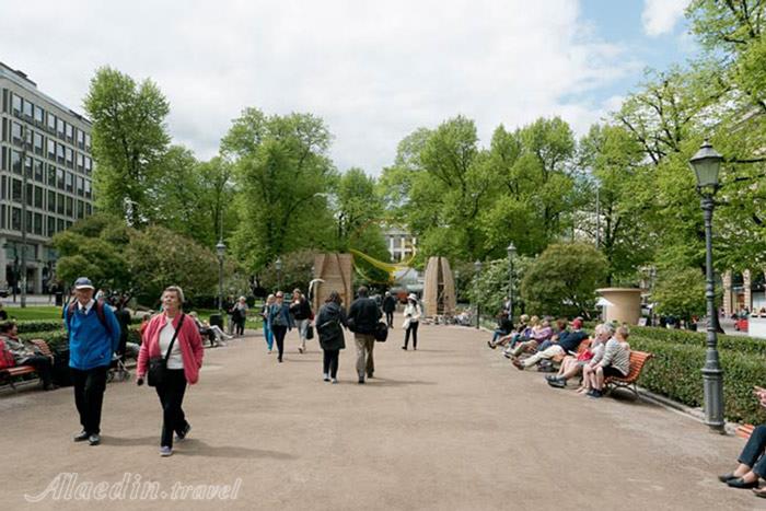 پارک اسپلانادی در هلسینکی - فنلاند | علاءالدین تراول