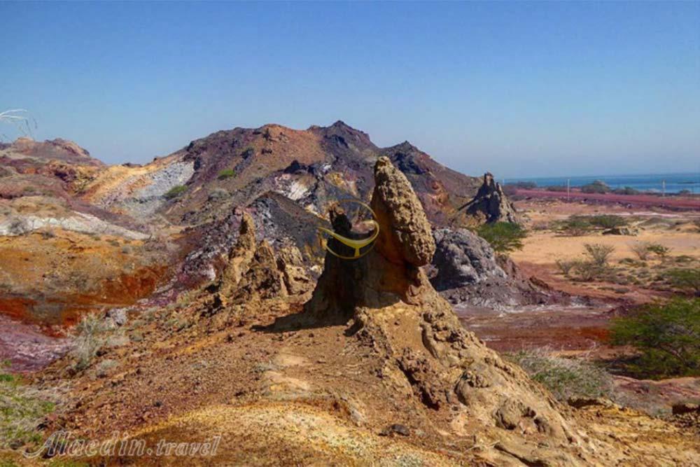 کوه های خوراکی (کوه های رنگی) در جزیره هرمز | علاءالدین تراول
