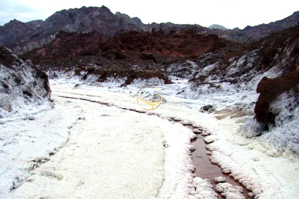 دشت نمک در جزیره هرمز | علاءالدین تراول