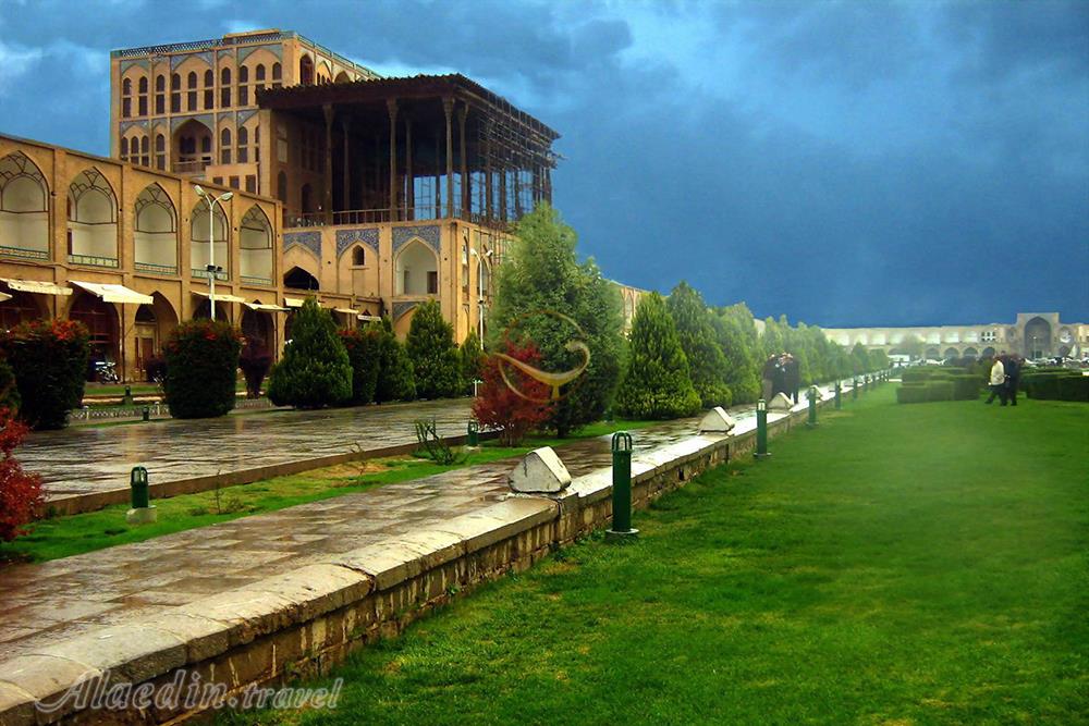 کاخ عالی قاپو اصفهان | علاءالدین تراول