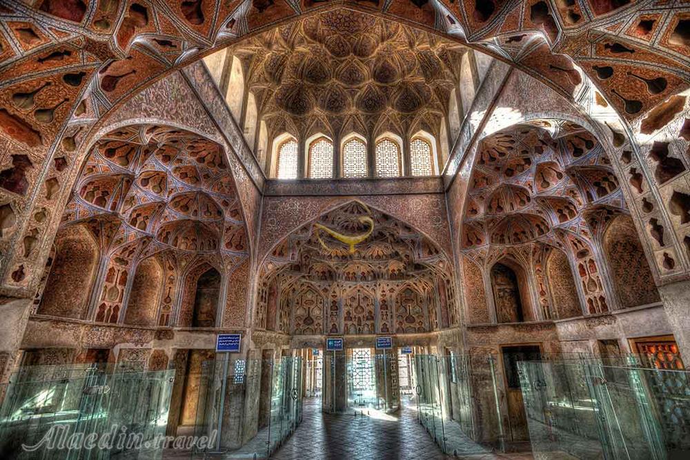 کاخ عالی قاپو اصفهان | علاءالدین تراول