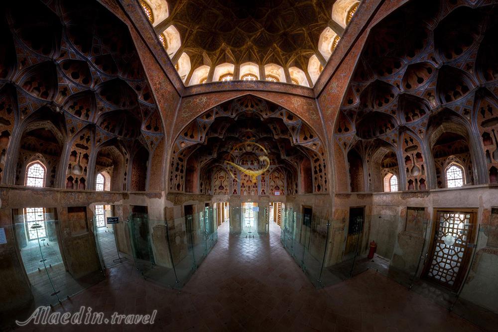 کاخ عالی قاپو اصفهان | علاءالدین تراول