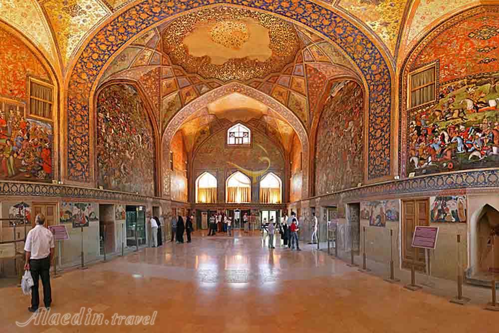 کاخ چهل ستون اصفهان - باغ های ایرانی | علاءالدین تراول