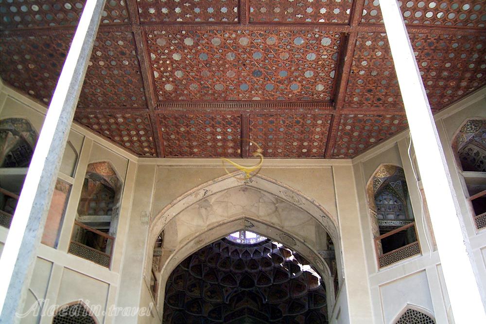 کاخ هشت بهشت اصفهان | علاءالدین تراول