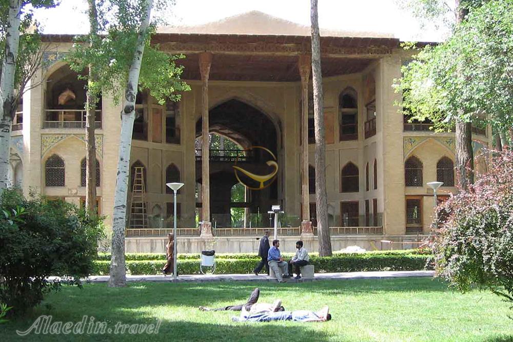 کاخ هشت بهشت اصفهان | علاءالدین تراول