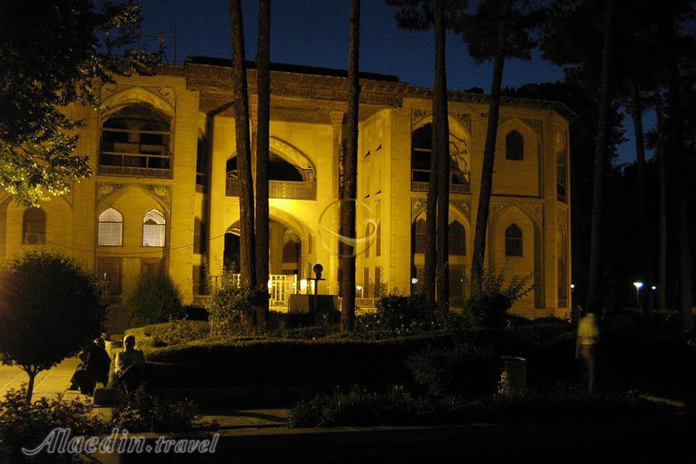 کاخ هشت بهشت اصفهان | علاءالدین تراول