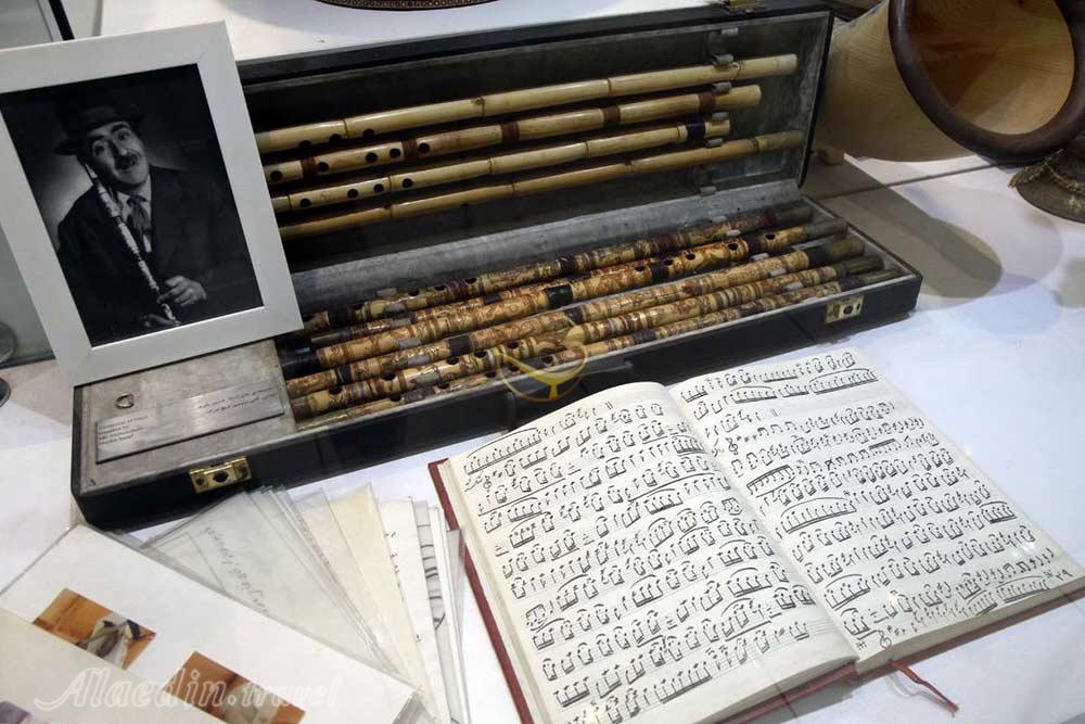 موزه موسیقی اصفهان | علاءالدین تراول