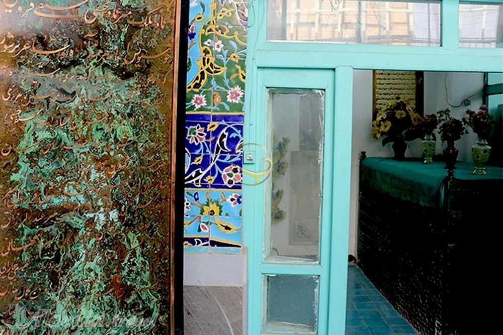 مسجد مقصود بیک (ظلمات) در اصفهان | علاءالدین تراول