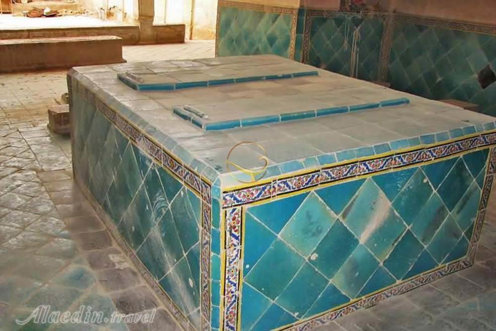 آرامگاه خواجه نظام الملک اصفهان | علاءالدین تراول