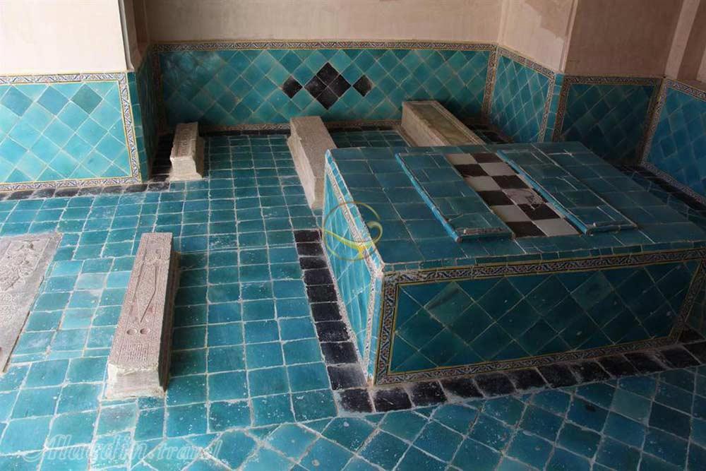 آرامگاه خواجه نظام الملک اصفهان | علاءالدین تراول