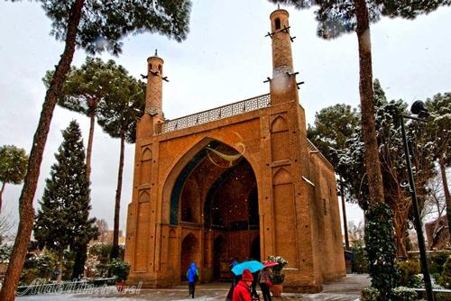 منار جنبان اصفهان