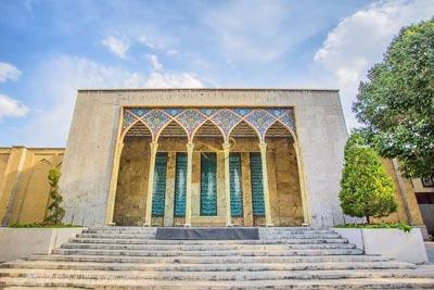 آرامگاه صائب در اصفهان