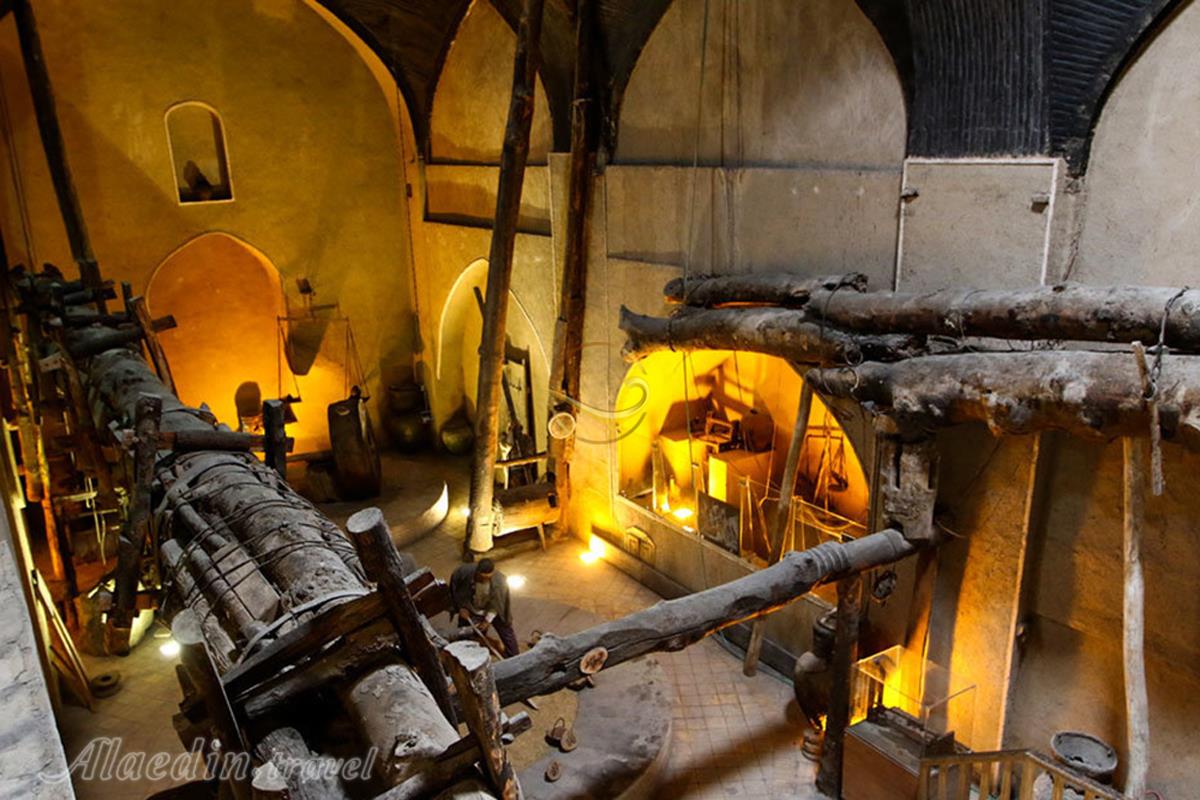 موزه عصارخانه شاهی اصفهان | علاءالدین تراول