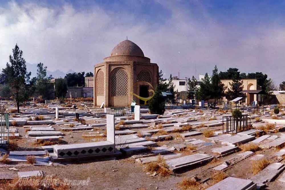 گورستان تخت فولاد اصفهان | علاءالدین تراول