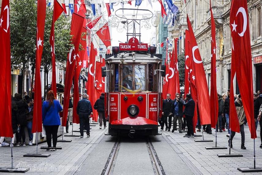 خیابان استقلال استانبول | علاالدین تراول