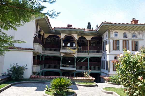 عمارت (کاخ) بیرگی کاکی راگا در ازمیر - ترکیه