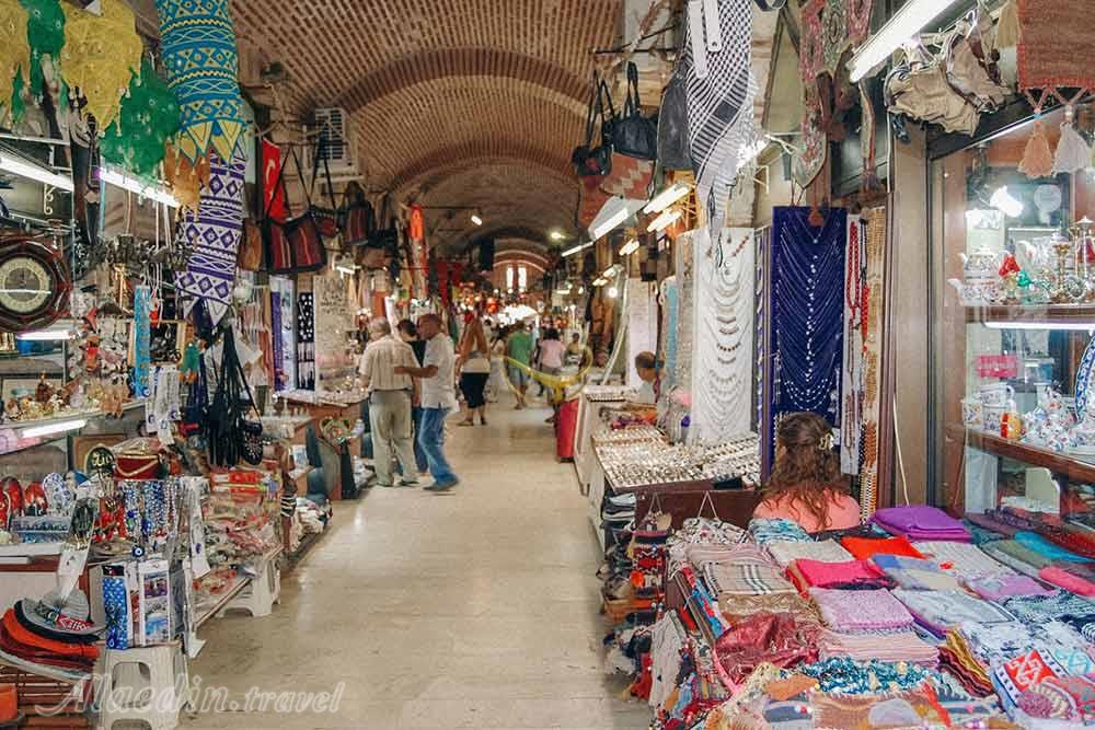 بازار کمرالتی در ازمیر - ترکیه | علاءالدین تراول