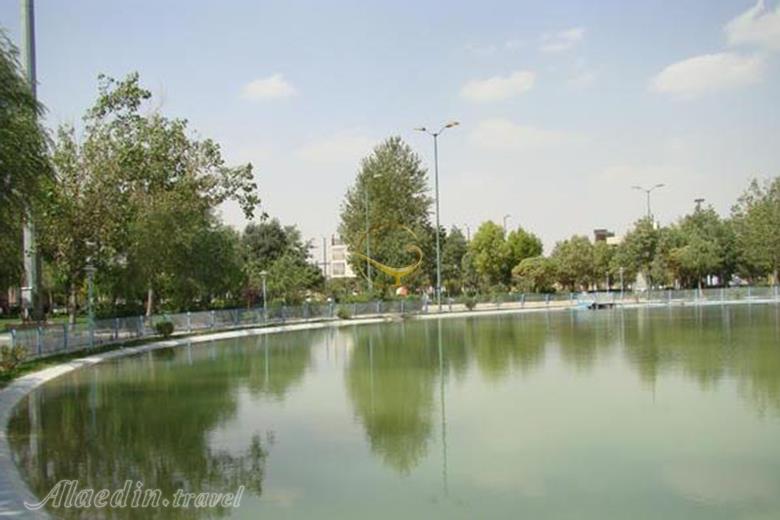 پارک لاله کبودراهنگ