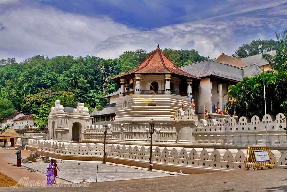 معبد دندان مقدس کندی | علاءالدین تراول