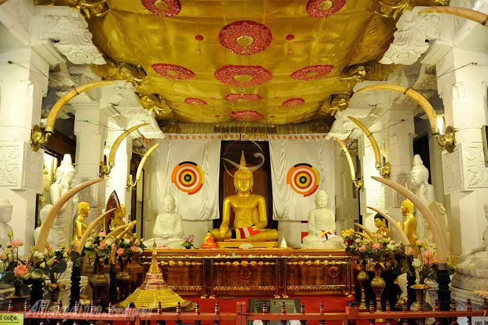 معبد دندان مقدس کندی | علاءالدین تراول