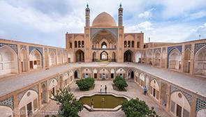 مسجد آقا بزرگ کاشان