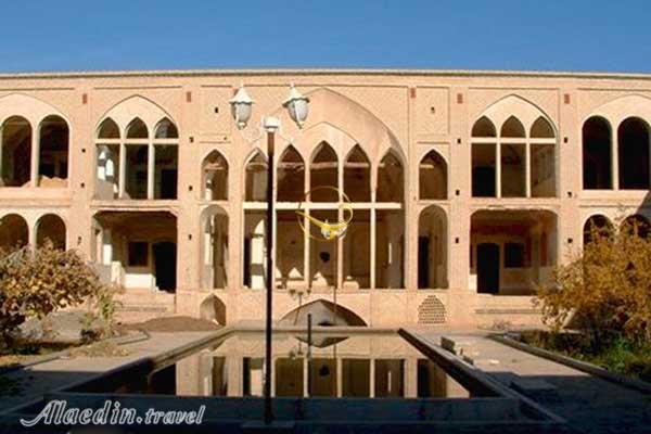 خانه حشمت الله خان در کاشان